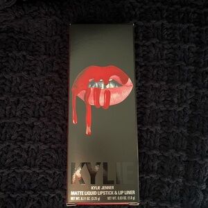 Kylie Cosmetics Matte Liquid Lipstick & Lip Liner